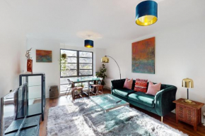 Spacious 2BR With Private Balcony on Regent's Canal